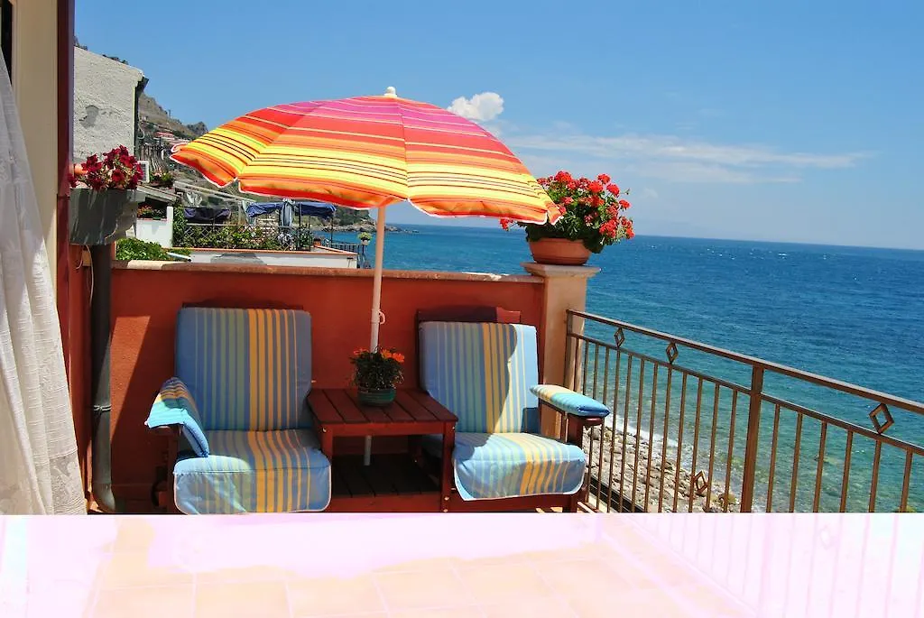 Aparthotel Fondaco Parrino Mare Letojanni Italia