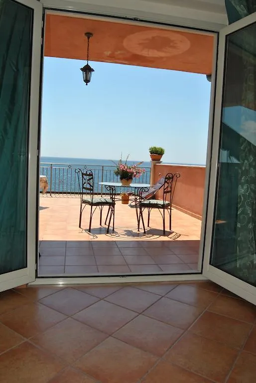 Aparthotel Fondaco Parrino Mare Letojanni 0*,  Italia